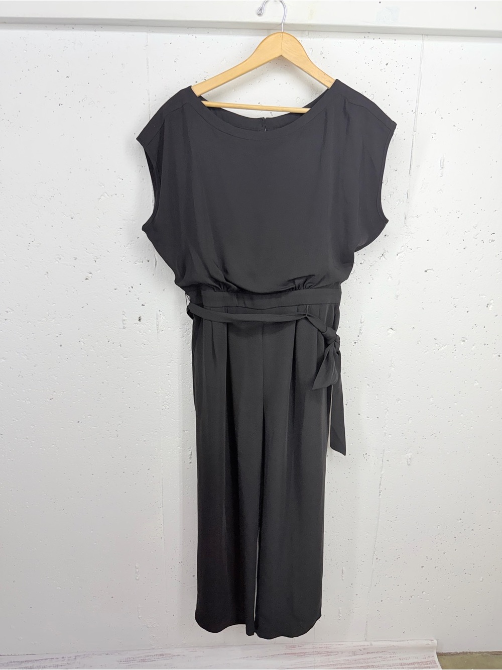Eliza J Women's Size 14 Black Cap Sleeve Wide Leg Jumpsuit - Picture 2 of 16